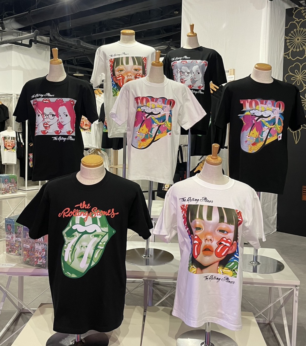 アーティスト作品のTシャツ
